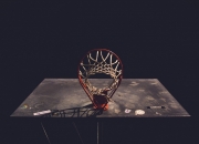 开云体育中国官网-年度焦点之战之夜，米切尔在聚光灯下完成终极证明