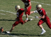 开云平台-东决关键战焦点战，76人末节带走上海队