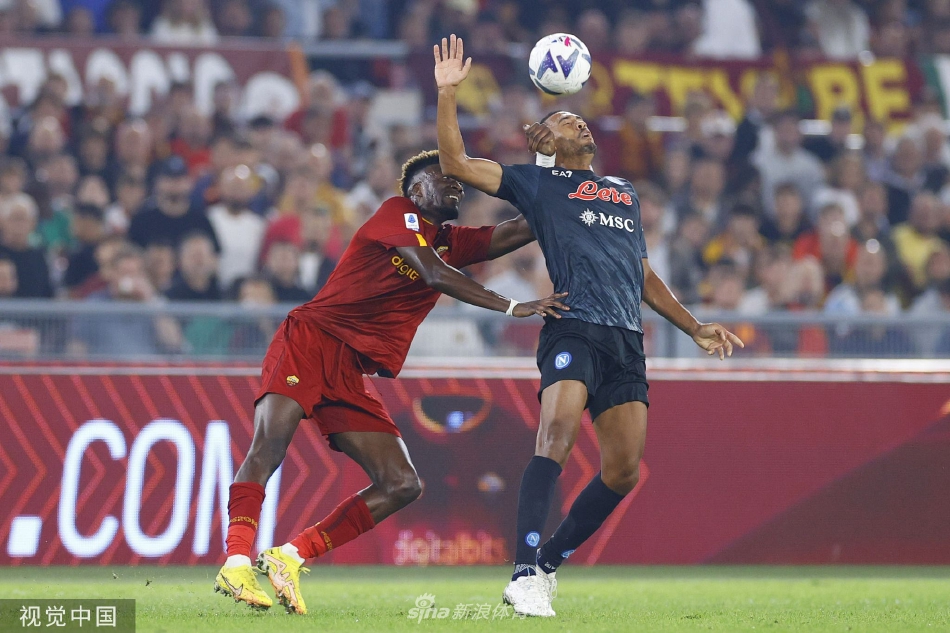 包含那不勒斯逆转罗马，豪取客场胜利的词条