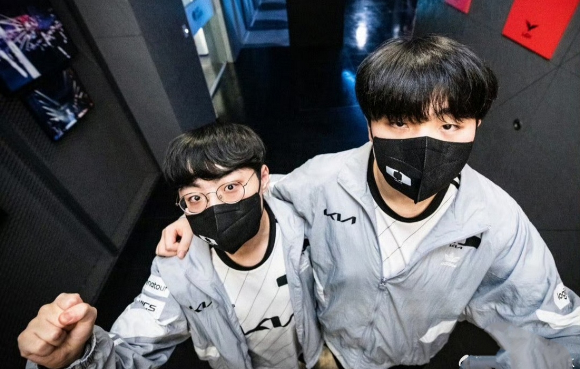 LGD爆冷DK，Deft高光表现