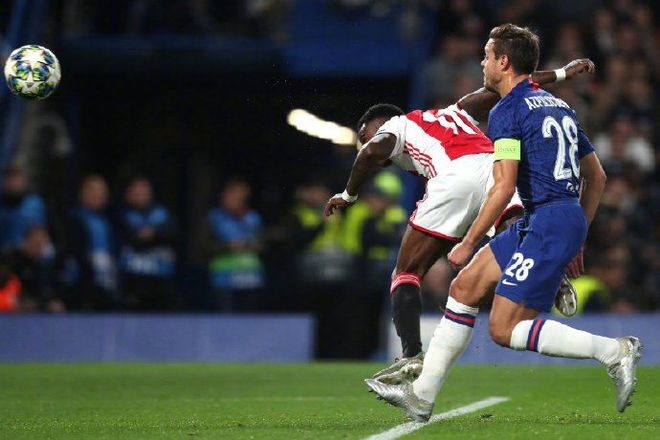 那不勒斯碾压瓦伦西亚,德利赫特打破历史纪录的简单介绍 那不勒斯碾压瓦伦西亚,德利赫特打破历史纪录的简单介绍