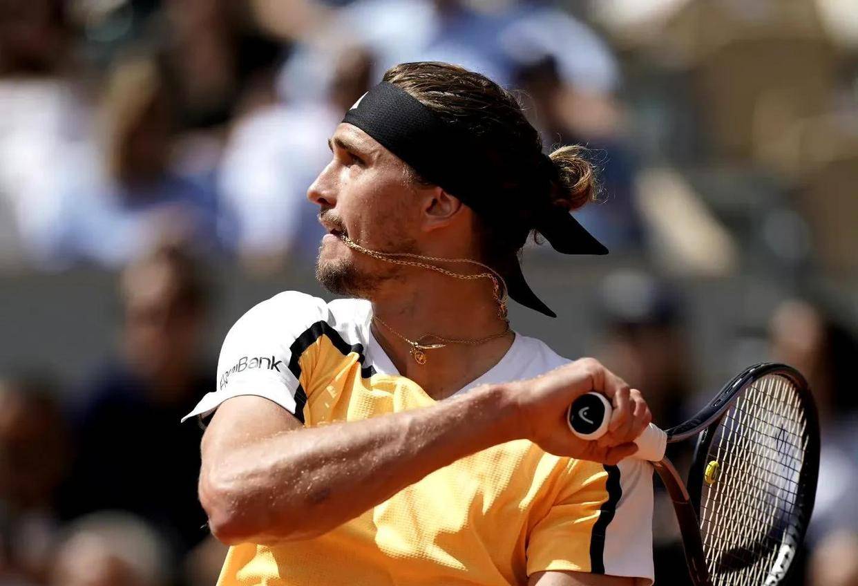 西班牙网球队逆转世界网球队,兹维列夫高光表现的简单介绍 西班牙网球队逆转世界网球队,兹维列夫高光表现的简单介绍