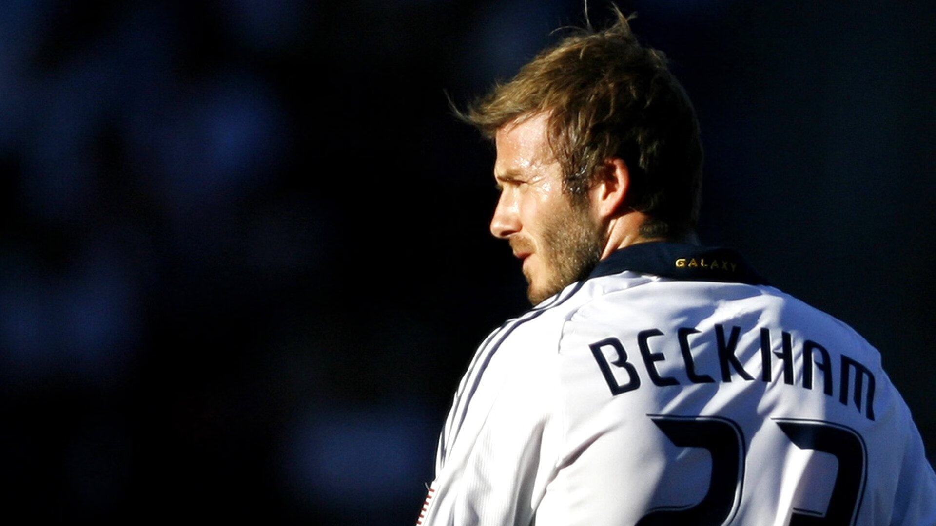 当蓝桥遇见沙漠，李刚仁惊艳四座，切尔西与卡塔尔足球的奇妙交汇