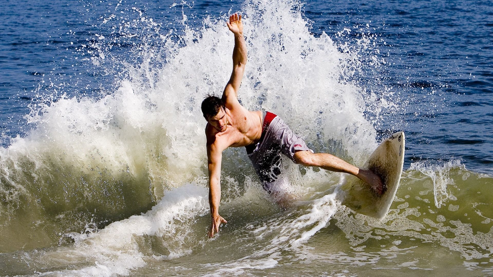 当东方遇见西方,萨拉赫的西决时刻与乌拉圭式逆转的跨时空共鸣