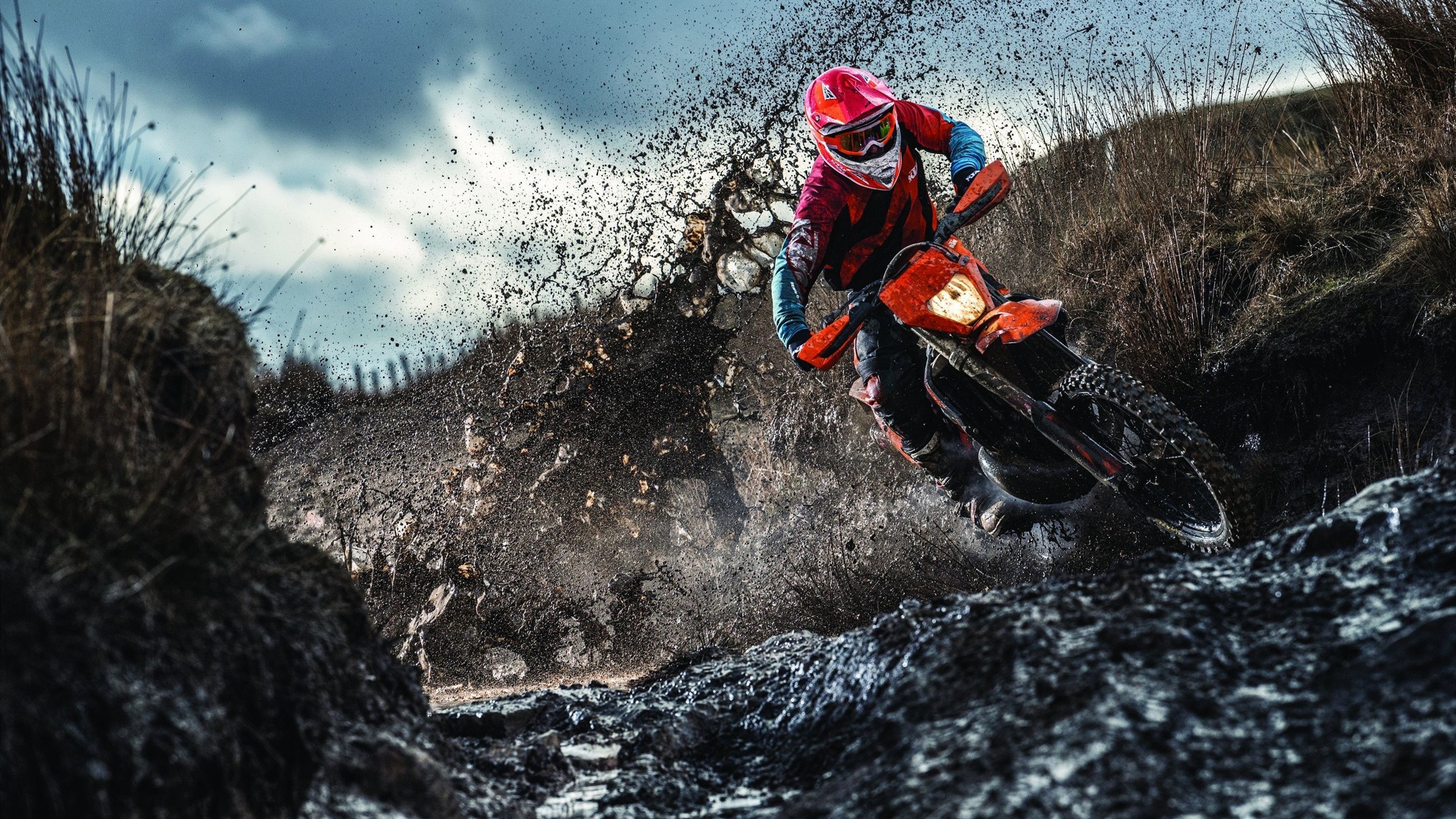 萨拉赫爆发引领埃及崛起,几内亚速胜塞维利亚展现非洲足球新势力