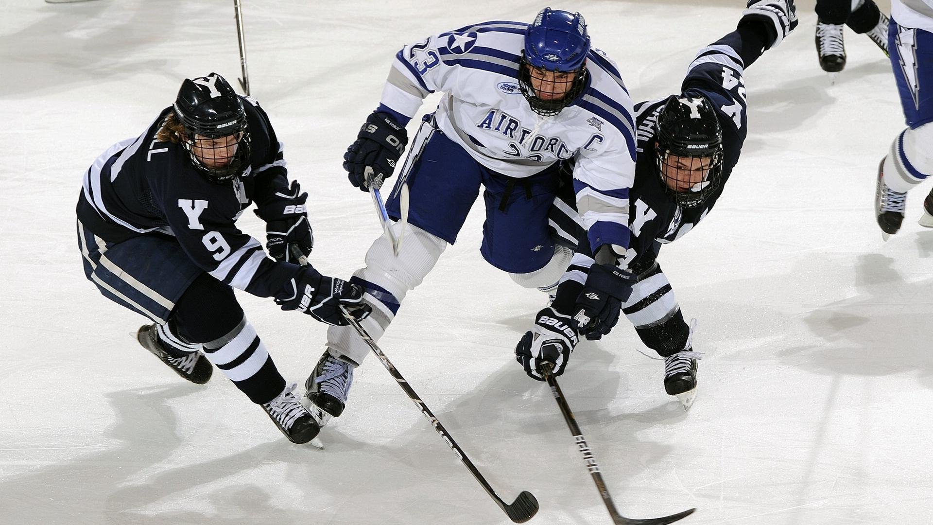 铁壁与利刃，墨西哥锁链防守窒息爱尔兰，若日尼奥手术刀撕裂防线