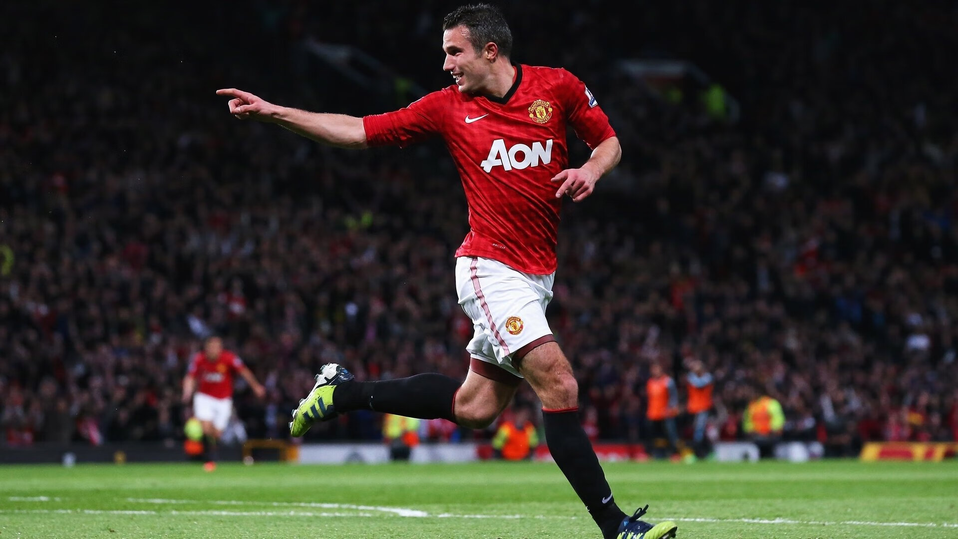 奇迹与新生,波兰铁骑击沉巴萨,阿克在意甲焦点战宣告时代更迭